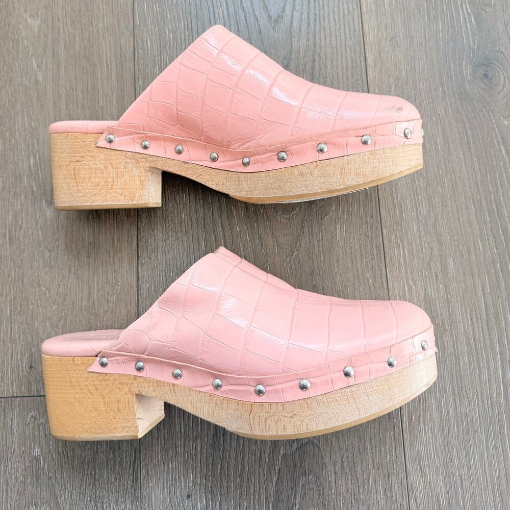 Freda Salvador Pink Croc-Embossed Leather Clogs